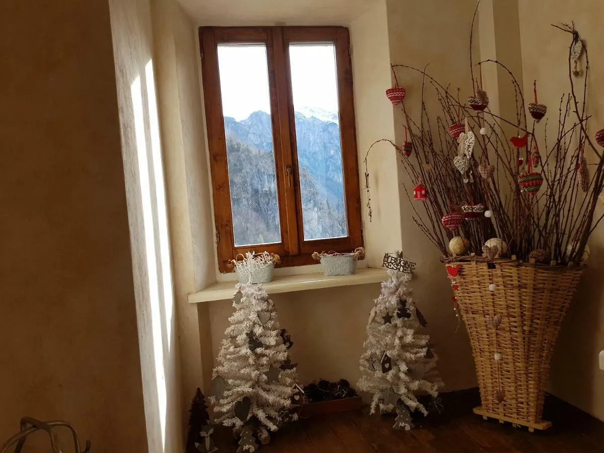 Casa Del Cirillo Apartment Ornica Italy